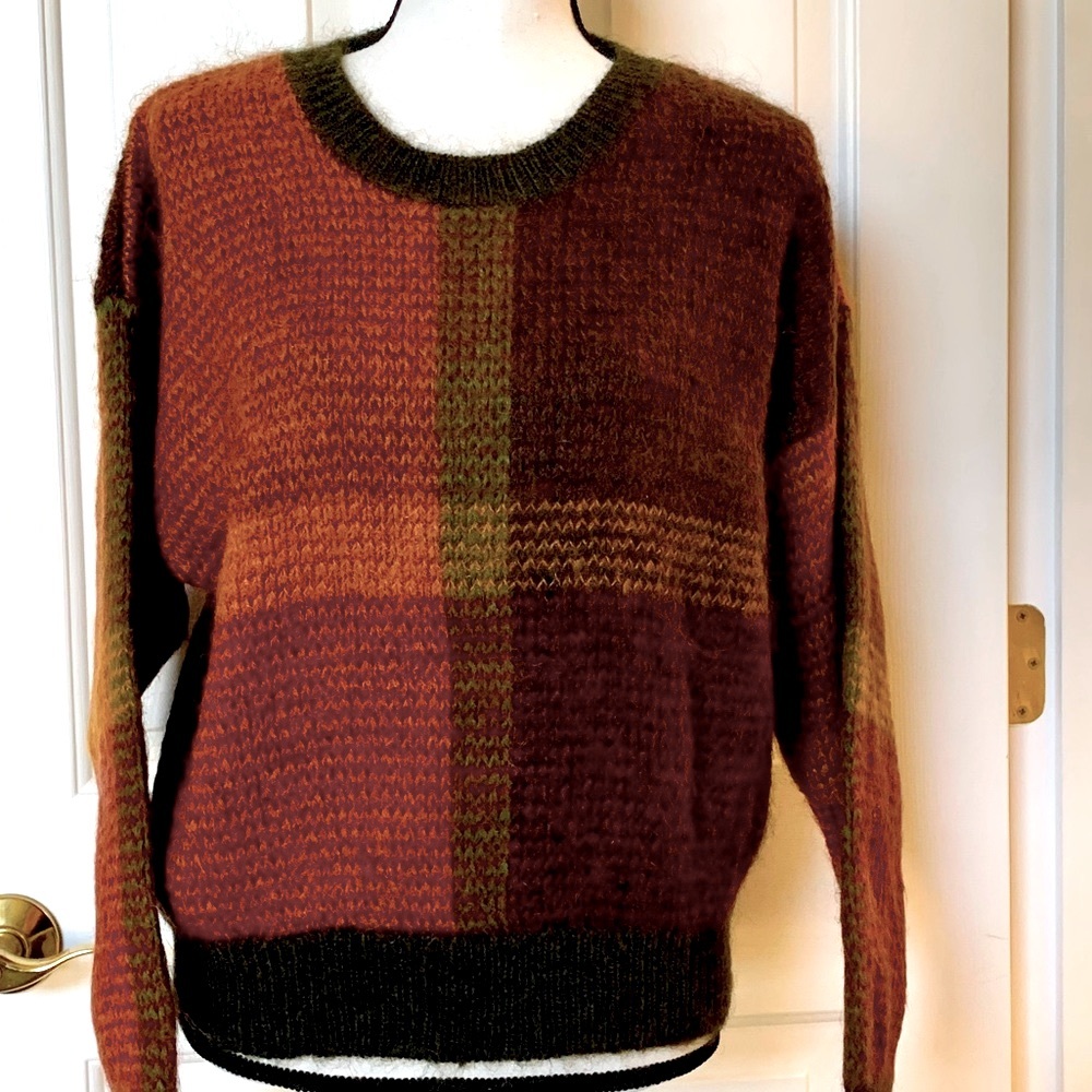 Gorgeous Autograph Mohair Pullover Crewneck Sweater